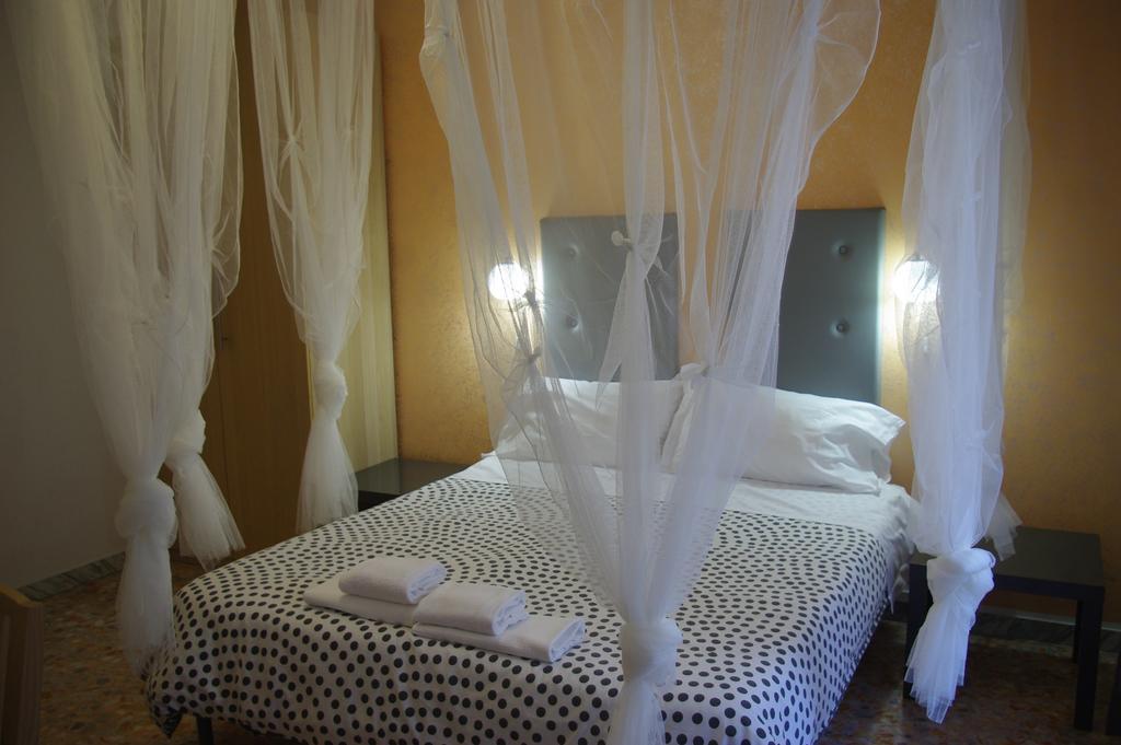 In Roma Life Hotel Kültér fotó
