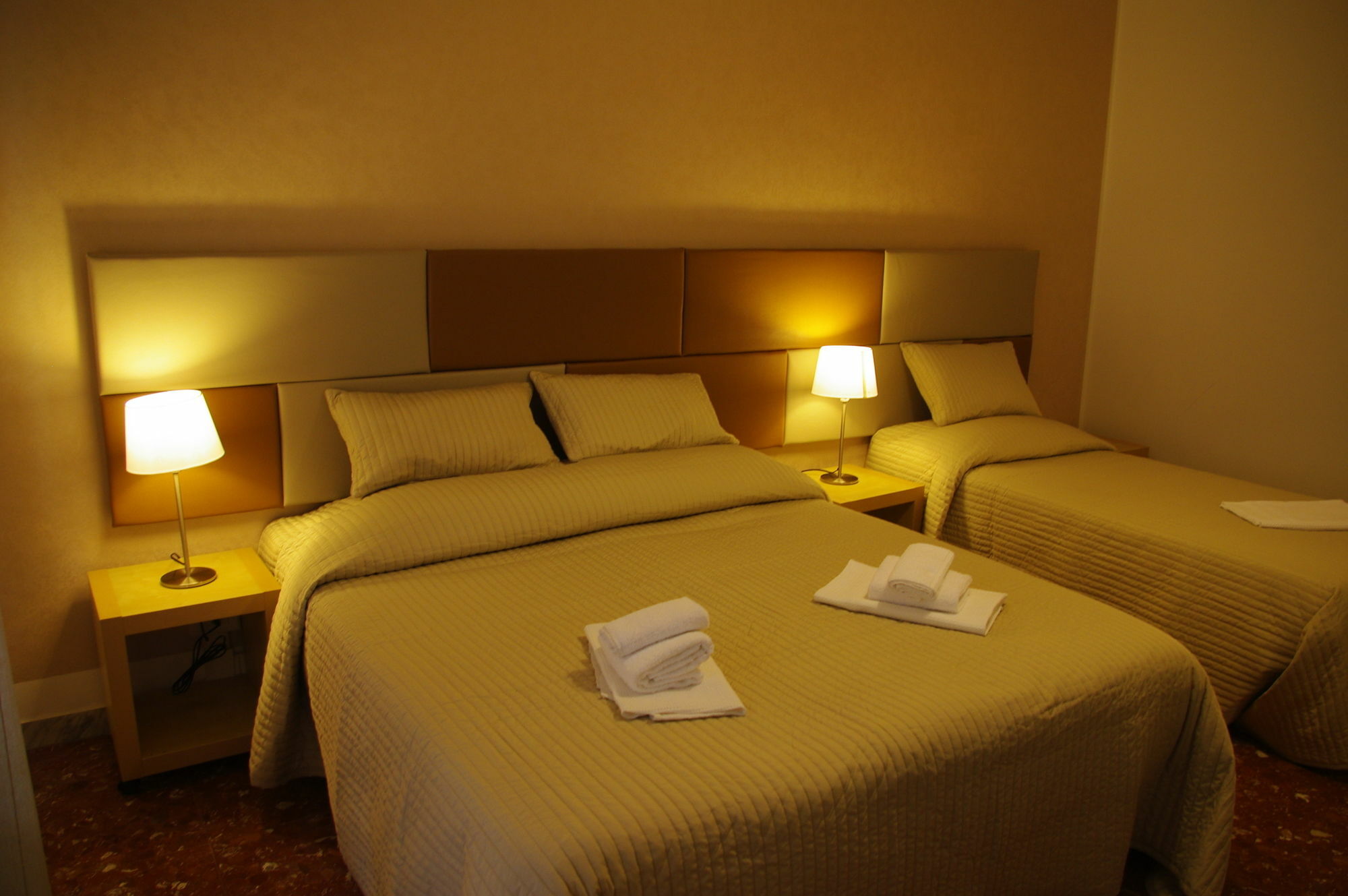 In Roma Life Hotel Kültér fotó